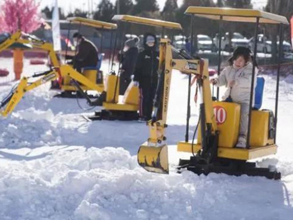 雪地挖掘機(jī)